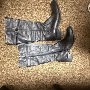 Women's Easy Spirit Black Leather Heeled Boots Size 7